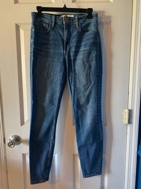 Vineyard Vines Women's Skinny Blue Denim Jeans